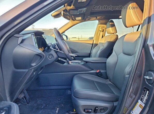 5TDAAAA62RS010601 2024 LEXUS TX Charcoal Widok wnętrza z przodu