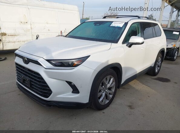 5TDAAAB5XSS071609 2025 TOYOTA LIMITED White Передня ліва чверть