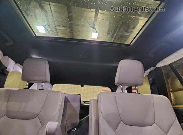 5TDAAAB60SS026249 2025 LEXUS TX Silver Vista de los asientos traseros