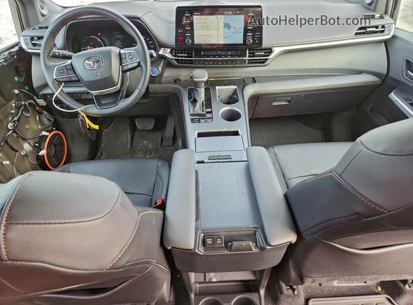 5TDCSKFCXRS117549 2024 TOYOTA SIENNA Black Dashboard view