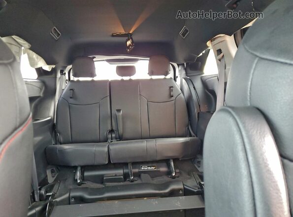 5TDDRKEC6SS231877 2025 TOYOTA SIENNA Black Vista de los asientos traseros