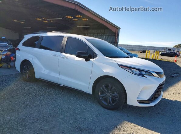 5TDDSKFC1RS136995 2024 TOYOTA SIENNA White 