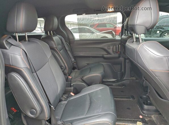 5TDDSKFCXNS061899 2022 TOYOTA SIENNA Серебряный Вид задней части салона