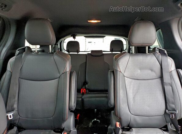 5TDDSKFCXNS061899 2022 TOYOTA SIENNA Серебряный Вид задних сидений