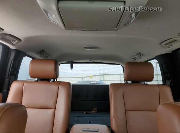 5TDDY5G15JS160928 2018 TOYOTA SEQUOIA Белый Вид задних сидений