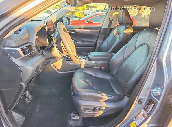 5TDDZRBH7LS020164 2020 TOYOTA LIMITED Blue Front interior view