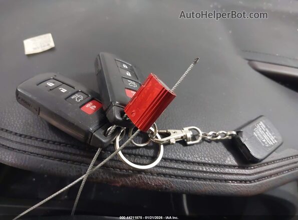 5TDDZRFH9HS468813 2017 TOYOTA LIMITED Red Առջևի վահանակի տեսք