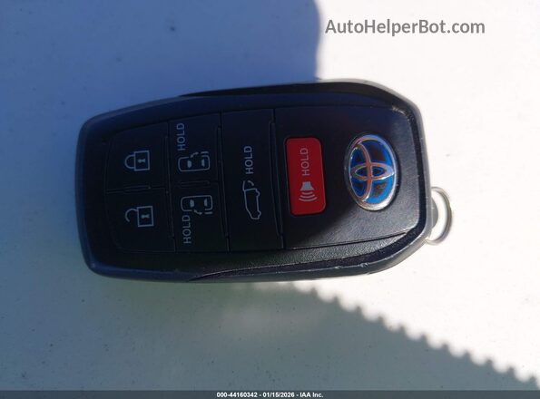 5TDERKEC8PS170771 2023 TOYOTA SIENNA Черный Вид панели приборов