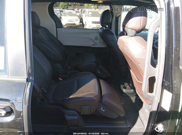 5TDERKEC8PS170771 2023 TOYOTA SIENNA Черный Вид наклейки с VIN-кодом