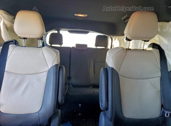 5TDESKFC5SS154569 2025 TOYOTA LIMITED Red Հետևի նստատեղերի տեսք