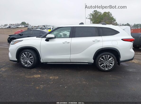 5TDFZRAH5NS130434 2022 TOYOTA HIGHLANDER White 