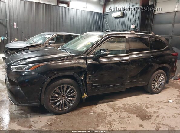 5TDFZRBH3MS149447 2021 TOYOTA HIGHLANDER Black Widok z przodu
