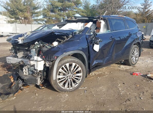 5TDFZRBH9MS126402 2021 TOYOTA HIGHLANDER Blue 