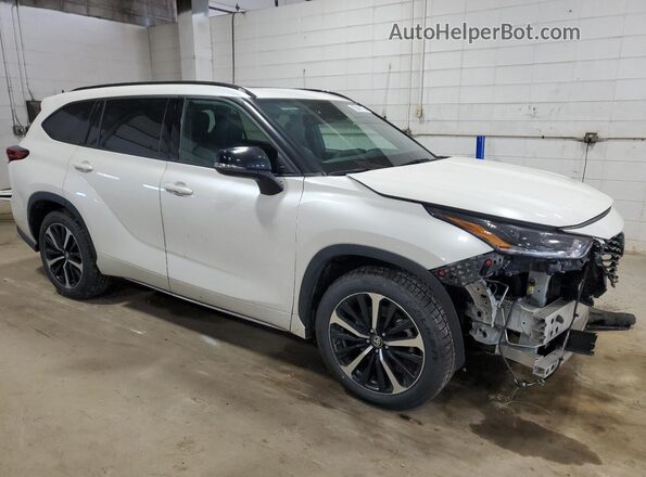 5TDJZRBH1MS141762 2021 TOYOTA HIGHLANDER White 