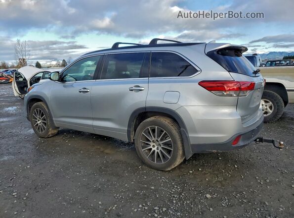 5TDJZRFH0JS819715 2018 TOYOTA HIGHLANDER Silver Задня ліва чверть