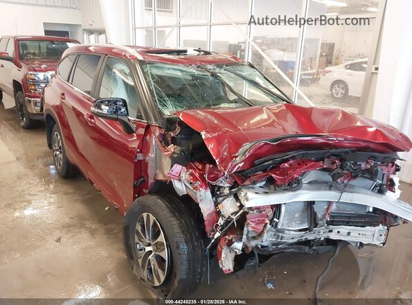 5TDKBRCH1TS698032 2026 TOYOTA HIGHLANDER HYBRID Red 