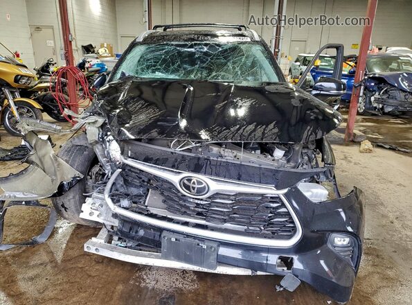 5TDKDRBH1PS021340 2023 TOYOTA HIGHLANDER Black Widok z przodu