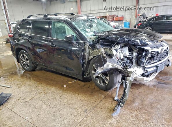5TDKDRBH1PS021340 2023 TOYOTA HIGHLANDER Black Przód prawy