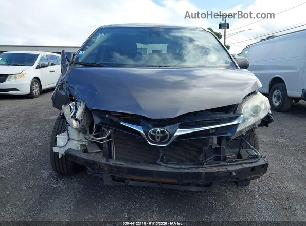 5TDKZ3DC3KS990324 2019 TOYOTA LE Gray 
