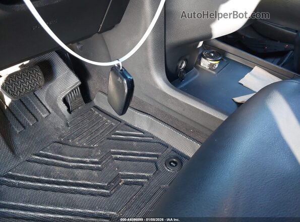 5TDXRKEC2MS023107 2021 TOYOTA SIENNA Silver Вид панелі приладів