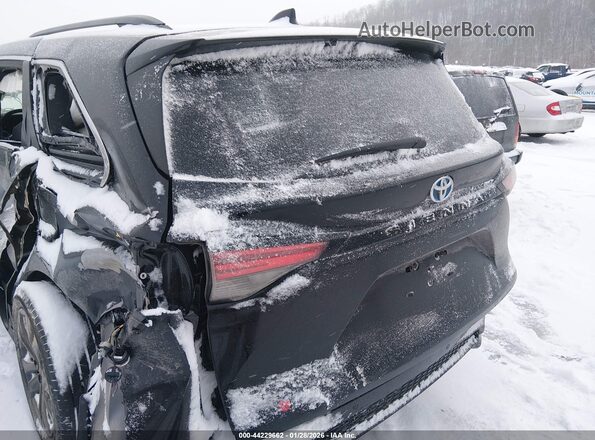 5TDXRKEC2NS075371 2022 TOYOTA SIENNA Black 