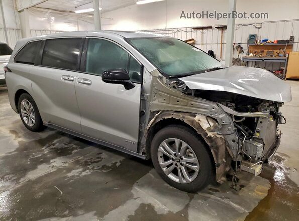 5TDXSKFCXMS001357 2021 TOYOTA SIENNA Серебряный 