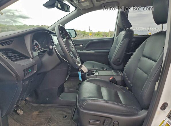 5TDXZ3DC0LS070920 2020 TOYOTA SIENNA Белый Вид салона спереди