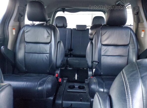 5TDXZ3DC7JS951305 2018 TOYOTA SIENNA Blue 