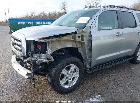5TDZY5G17GS066063 2016 TOYOTA SEQUOIA Silver Front view
