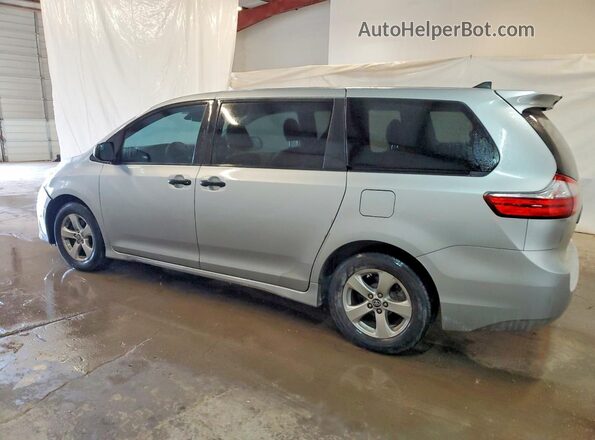 5TDZZ3DC6LS021665 2020 TOYOTA SIENNA Silver Trasero izquierdo
