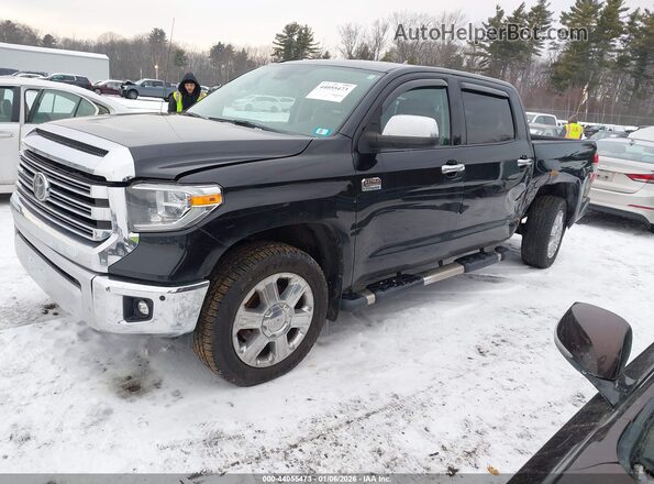 5TFAY5F17JX715215 2018 TOYOTA TUNDRA Black Przód lewy