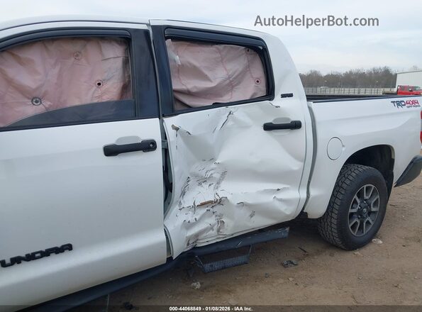 5TFDW5F15KX789169 2019 TOYOTA TUNDRA White წინა ხედი