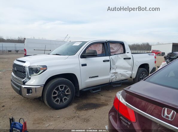 5TFDW5F15KX789169 2019 TOYOTA TUNDRA White სალონის 360-გრადუსიანი ხედი