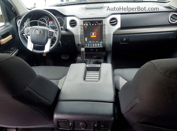 5TFDW5F16HX609965 2017 TOYOTA TUNDRA Желто-коричневый Вид панели приборов