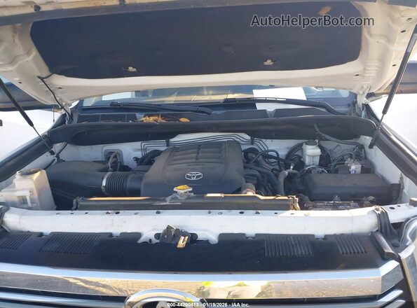 5TFDW5F17HX590827 2017 TOYOTA TUNDRA Белый 