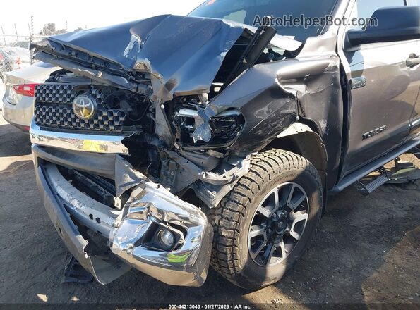 5TFDY5F13KX842994 2019 TOYOTA TUNDRA Серый Вид спереди