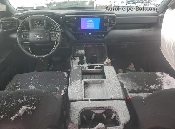 5TFKB5DB1SX310311 2025 TOYOTA TUNDRA Черный Вид панели приборов