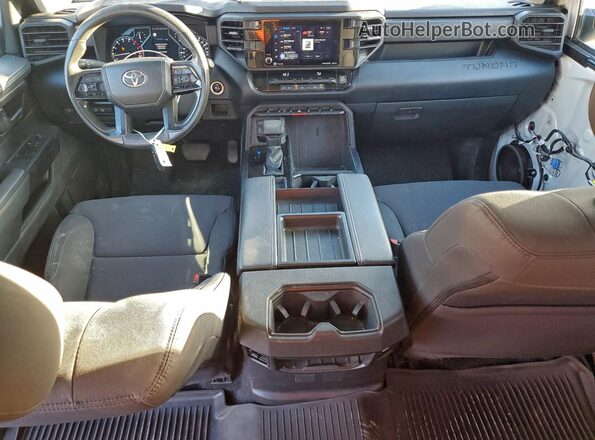 5TFKB5DB2PX114773 2023 TOYOTA TUNDRA White Widok deski rozdzielczej