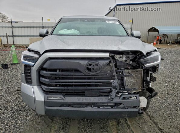 5TFLA5DB1RX184680 2024 TOYOTA TUNDRA Silver Widok z przodu