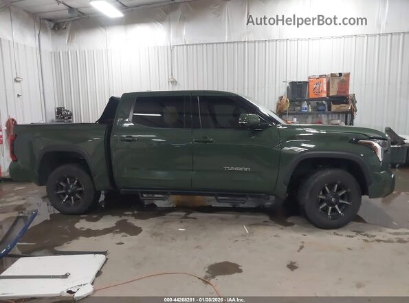 5TFLA5DB2NX003208 2022 TOYOTA TUNDRA Green Widok wnętrza z tyłu