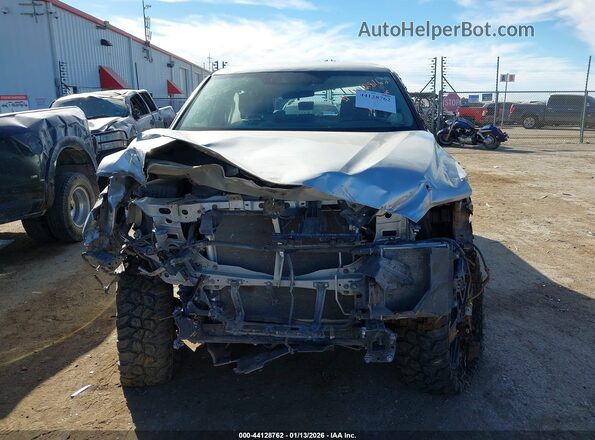 5TFLA5DB4PX102583 2023 TOYOTA TUNDRA Silver Vista interior trasera