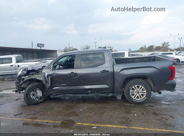 5TFLA5DB4RX132606 2024 TOYOTA TUNDRA Gray Vista interior trasera