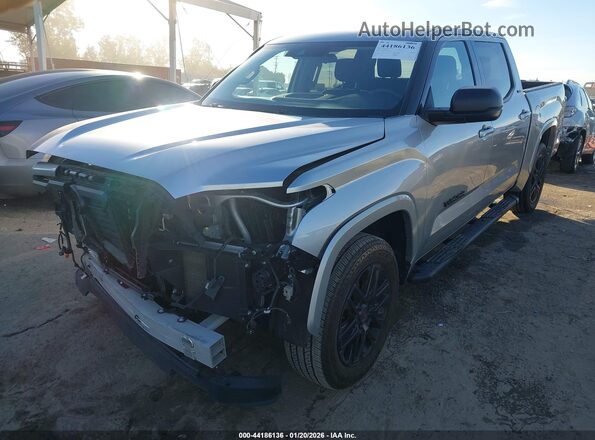 5TFLA5DB5PX095983 2023 TOYOTA TUNDRA Silver Առջևի ձախ երեք քառորդ տեսարան