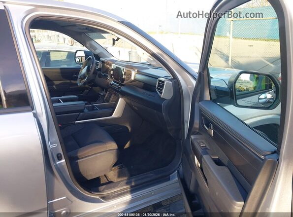 5TFLA5DB5PX095983 2023 TOYOTA TUNDRA Silver Սալոնի դիմացի տեսք