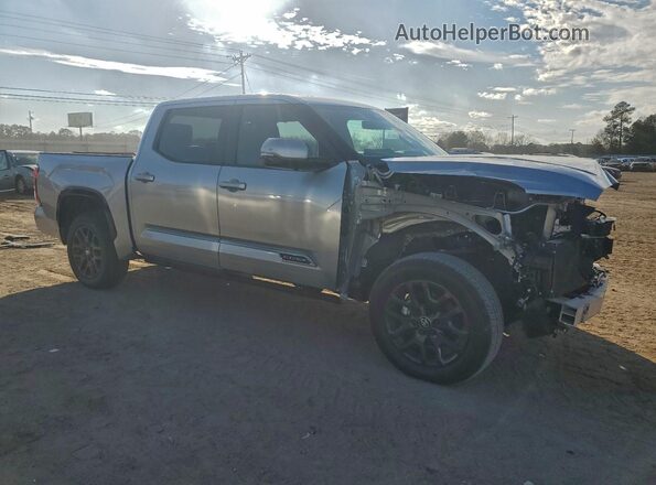 5TFNA5DB0SX285952 2025 TOYOTA TUNDRA Silver Przód prawy