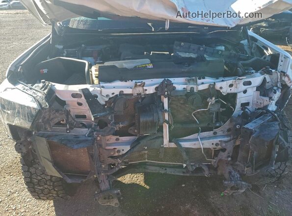 5TFNA5DB7NX031983 2022 TOYOTA TUNDRA White Widok wnętrza z tyłu