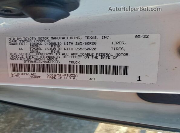 5TFNA5DB7NX031983 2022 TOYOTA TUNDRA White Widok komory silnika