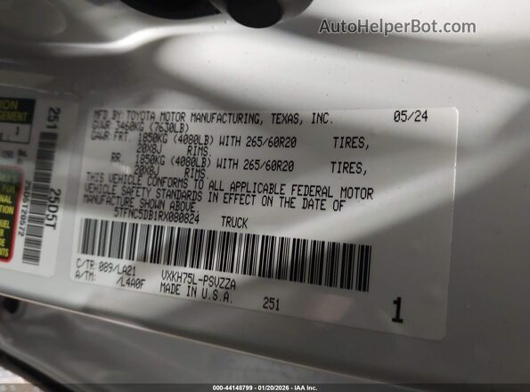 5TFNC5DB1RX080824 2024 TOYOTA TUNDRA White Vista del compartimento del motor