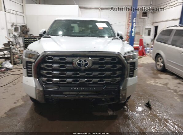 5TFNC5DB1RX080824 2024 TOYOTA TUNDRA White Vista interior trasera