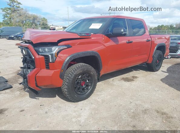 5TFPC5DB9RX045098 2024 TOYOTA TUNDRA HYBRID Orange Vista tres cuartos delantera izquierda